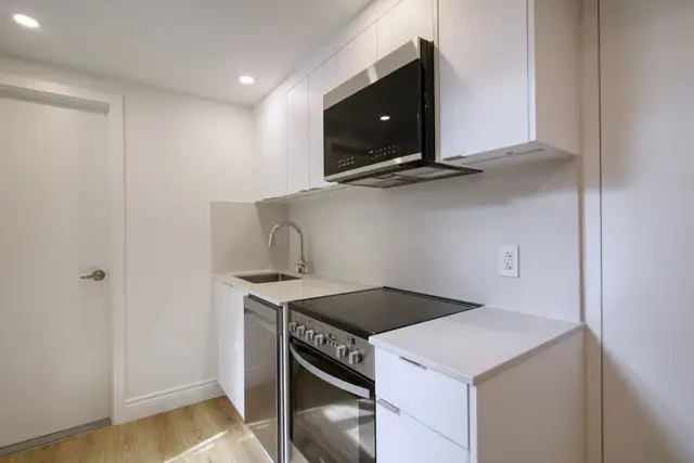 1 bedroom, Vendôme metro, fridge/stove incl. - ID 955 - Photo 3