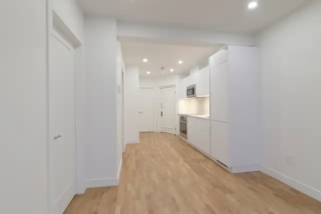 newly built with balcony, W/D   A/C, heating included - ID 426 - Photo 3