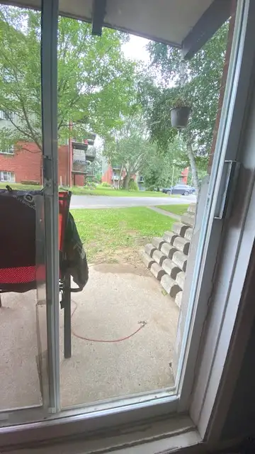 Beau grand 3 1/2  1 Juillet 2026 au 90 PET - Photo 10