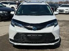2025 Toyota Sienna Hybrid XLE 8 Passengers - Photo 2