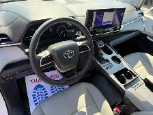 2025 Toyota Sienna Hybrid XLE 8 Passengers - Photo 24
