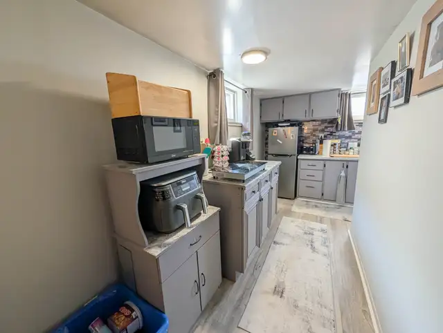 58 Chetwood St, St. Catharines - All Inclusive 1 Bedroom Unit - Photo 3