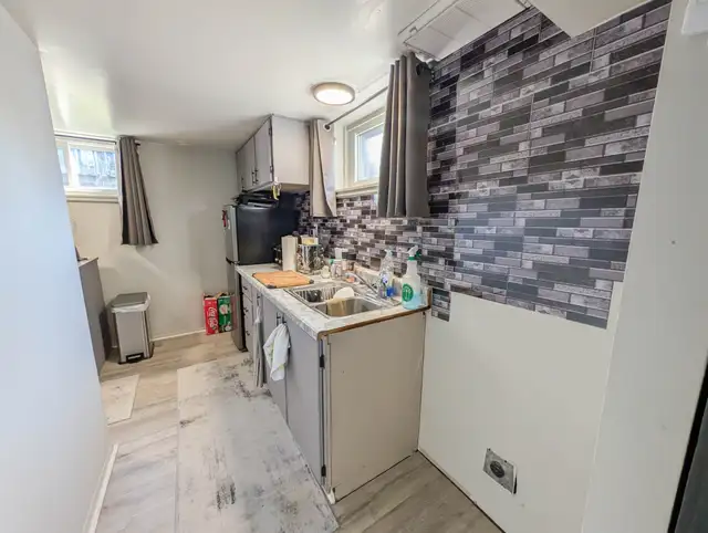 58 Chetwood St, St. Catharines - All Inclusive 1 Bedroom Unit - Photo 5