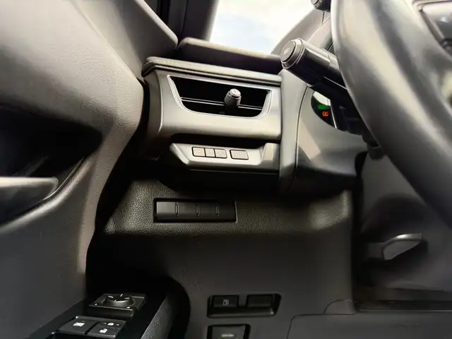 2021 Lexus UX250 Hybrid - Photo 19