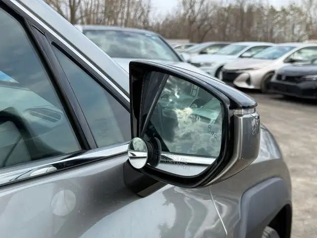 2021 Lexus UX250 Hybrid - Photo 27