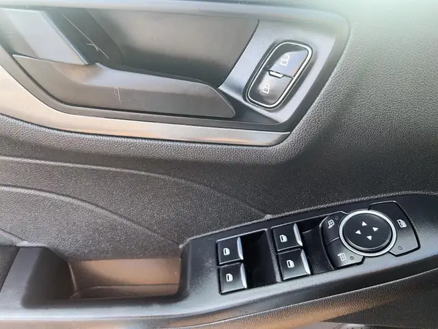 2023 Ford Escape Active Active | Tech Pkg | SAVE $16,596 VS NEW! - Photo 14