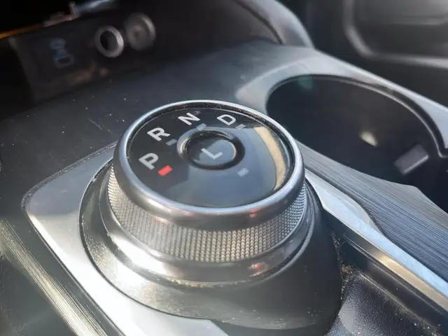 2023 Ford Escape Active Active | Tech Pkg | SAVE $16,596 VS NEW! - Photo 15