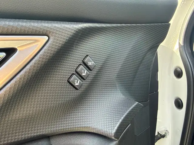 2020 Subaru Forester Limited Limited, Leather, Pano Roof, AWD - Photo 12