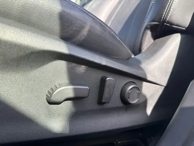 2020 Subaru Forester Limited Limited, Leather, Pano Roof, AWD - Photo 13