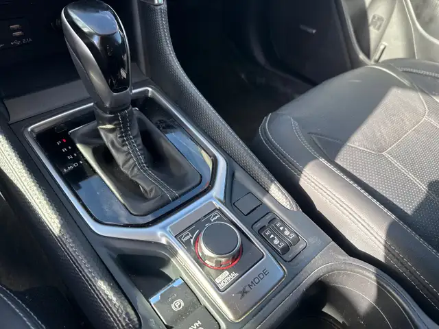 2020 Subaru Forester Limited Limited, Leather, Pano Roof, AWD - Photo 17