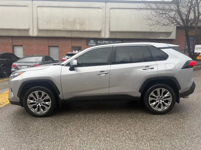 2022 Toyota RAV4 Limited AWD, NAV, LEATHER, SUNROOF - Photo 4