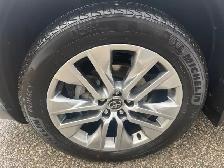 2022 Toyota RAV4 Limited AWD, NAV, LEATHER, SUNROOF - Photo 11