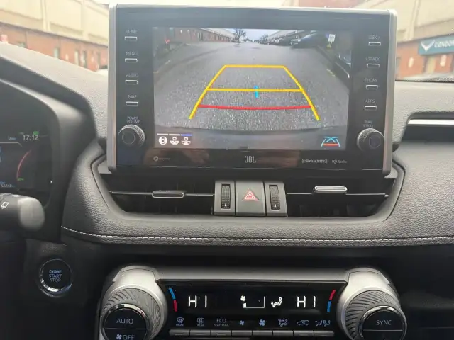 2022 Toyota RAV4 Limited AWD, NAV, LEATHER, SUNROOF - Photo 18