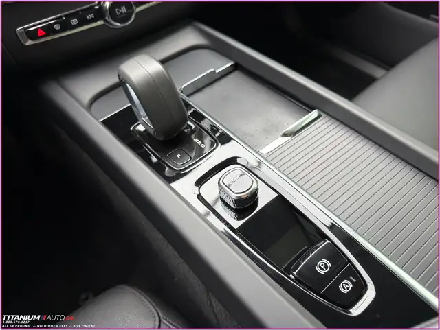 2022 Volvo XC60 B6 AWD-Pano Roof-Driver Assist Safety PKG-GPS-XM - Photo 15