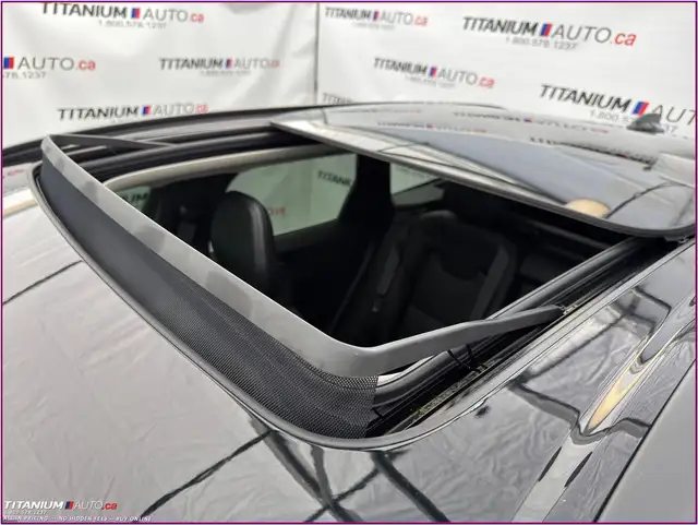 2022 Volvo XC60 B6 AWD-Pano Roof-Driver Assist Safety PKG-GPS-XM - Photo 26