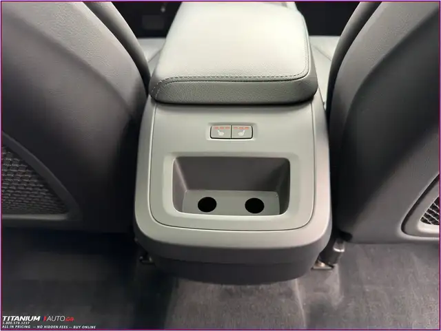 2022 Volvo XC60 B6 AWD-Pano Roof-Driver Assist Safety PKG-GPS-XM - Photo 28