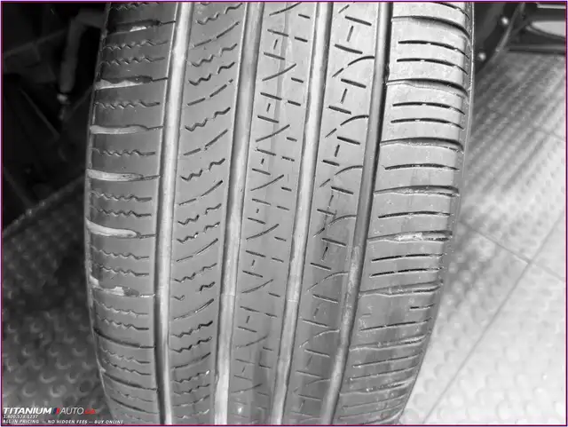 2022 Volvo XC60 B6 AWD-Pano Roof-Driver Assist Safety PKG-GPS-XM - Photo 31