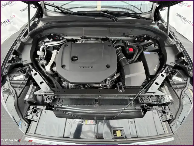 2022 Volvo XC60 B6 AWD-Pano Roof-Driver Assist Safety PKG-GPS-XM - Photo 32