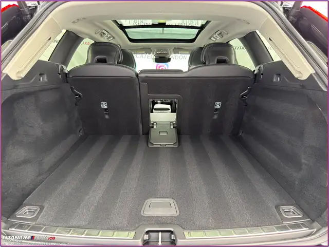 2022 Volvo XC60 B6 AWD-Pano Roof-Driver Assist Safety PKG-GPS-XM - Photo 38