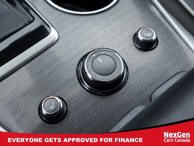 2019 INFINITI QX60 PURE AWD / LEATHER / SUNROOF/ NAVIGATION/ HEA - Photo 17