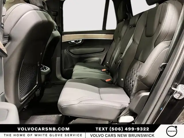 2025 Volvo XC90 B6 Core 2025.5 | Certified Pre Owned!" - Photo 9