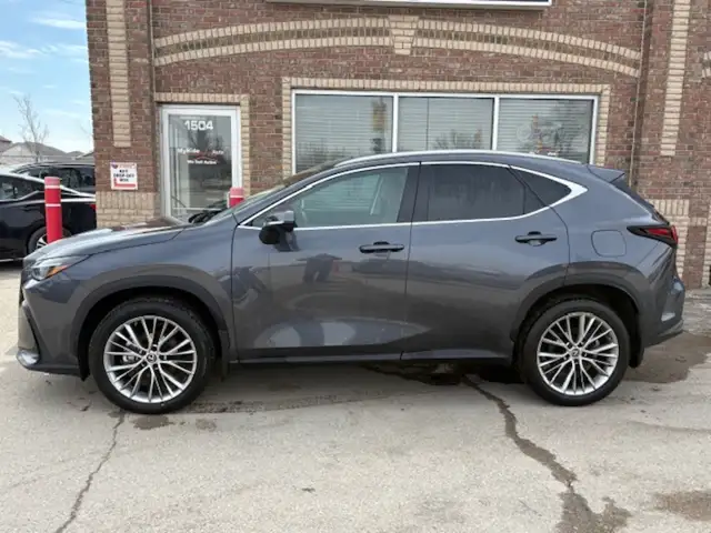 2022 Lexus NX NX 350h AWD/HYBRID/LOADED/LOW KM - Photo 2
