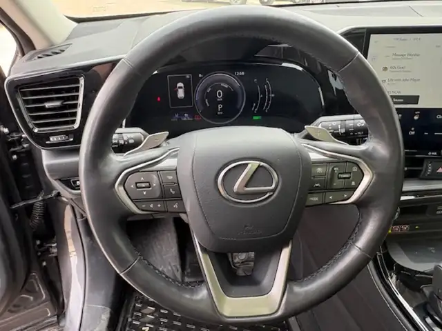 2022 Lexus NX NX 350h AWD/HYBRID/LOADED/LOW KM - Photo 11