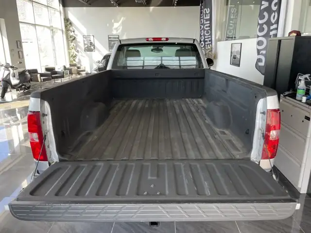 2012 Chevrolet Silverado 1500 WT - Photo 8
