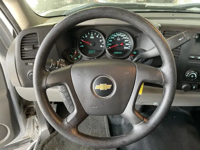 2012 Chevrolet Silverado 1500 WT - Photo 16