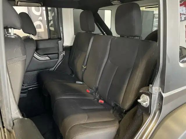 2017 Jeep Wrangler Unlimited Sport - Photo 10