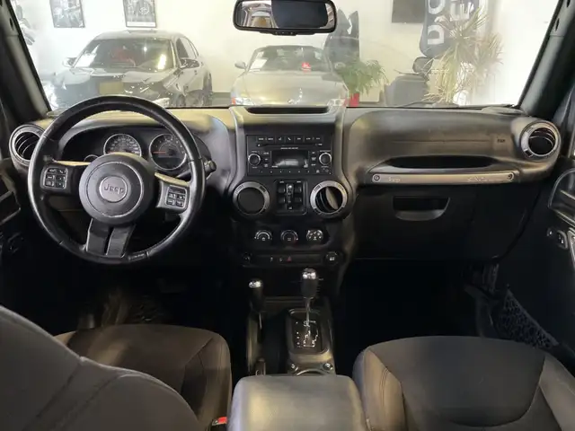 2017 Jeep Wrangler Unlimited Sport - Photo 12