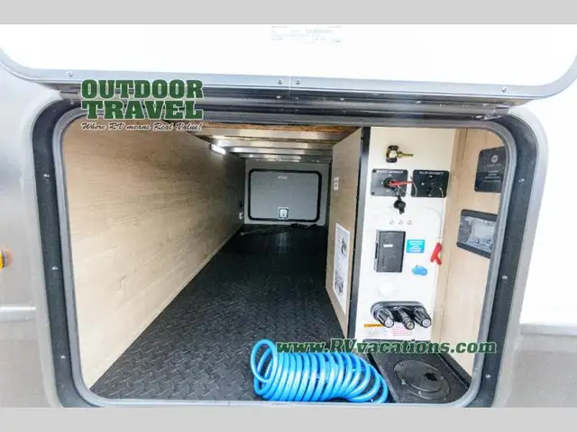 2026 Grand Design Imagine 2970RL - Photo 4