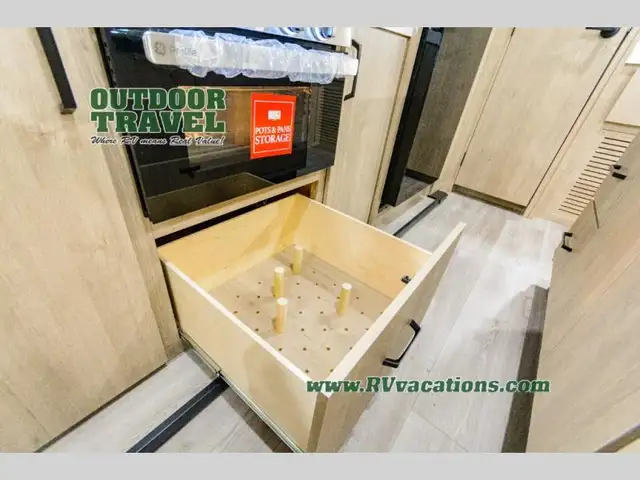 2026 Grand Design Imagine 2970RL - Photo 22