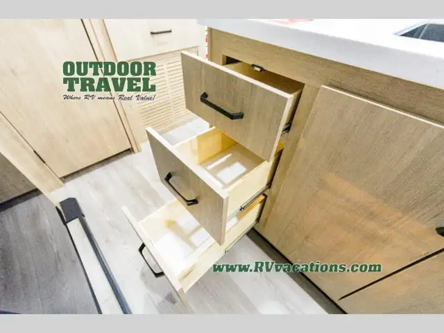 2026 Grand Design Imagine 2970RL - Photo 26