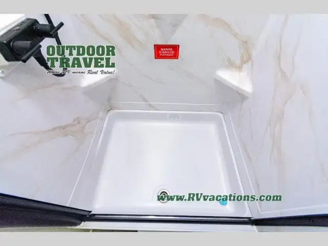 2026 Grand Design Imagine 2970RL - Photo 40