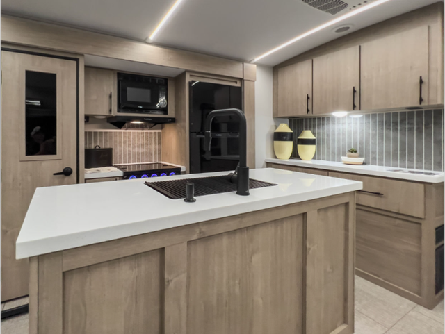 2026 Grand Design Imagine 2970RL - Photo 50