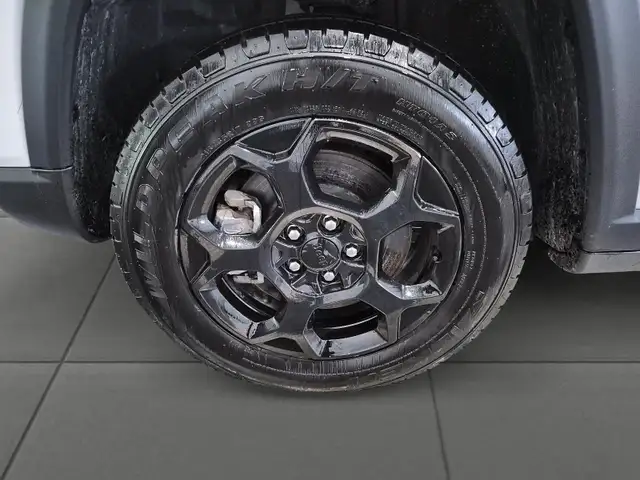 2023 Jeep Compass Trailhawk Trailhawk | Heated Seats | SAVE $... - Photo 12