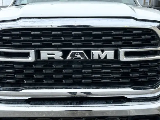 2024 Ram 3500 - Photo 10