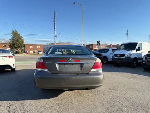 2005 Toyota Camry 4dr Sdn LE Auto - Photo 6