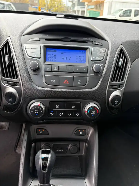 2015 Hyundai Tucson GLS 4dr All-Wheel Drive Automatic - Photo 15