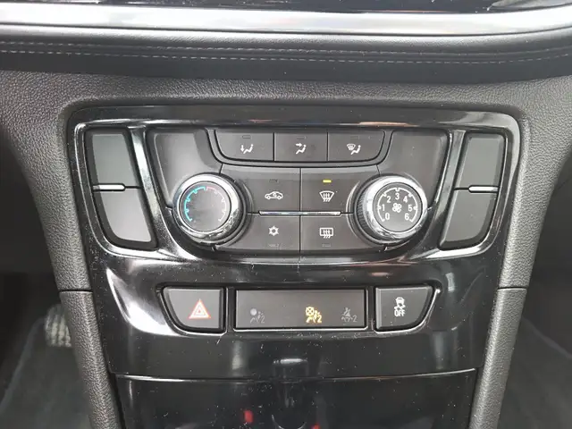 2020 Buick Encore Preferred Preferred | Cruise Control | Rear... - Photo 13