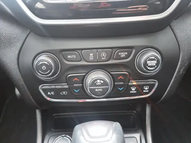 2020 Jeep Cherokee Limited Limited | Luxury/Tech/ Safety Pkg - Photo 15