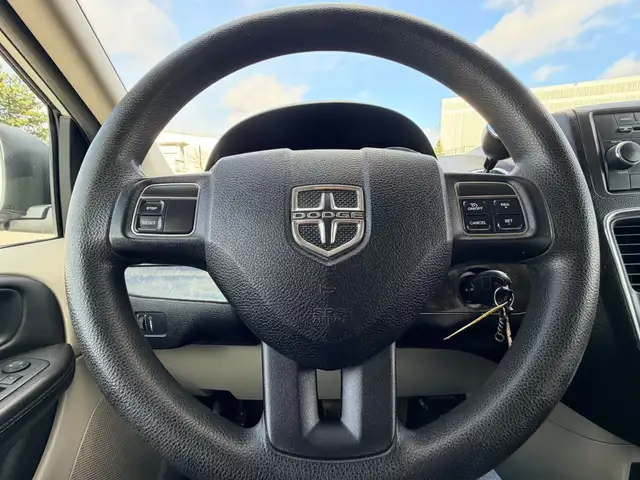 2011 Dodge Grand Caravan Express Front-wheel Drive Passenger Van - Photo 3