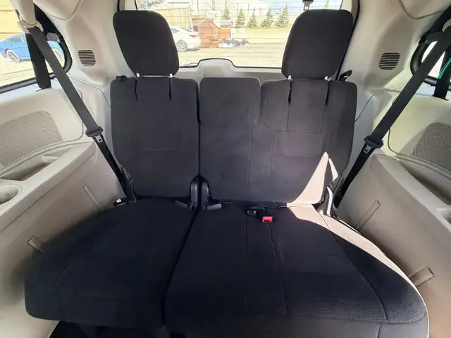 2011 Dodge Grand Caravan Express Front-wheel Drive Passenger Van - Photo 7