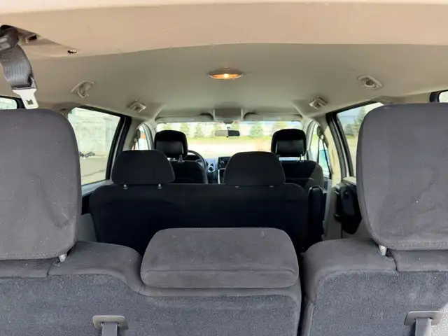2011 Dodge Grand Caravan Express Front-wheel Drive Passenger Van - Photo 10