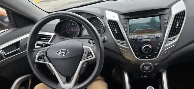 2013 Hyundai Veloster Base 3dr Hatchback Automatic - Photo 16