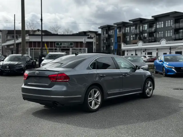 2013 VOLKSWAGEN PASSAT - Photo 5