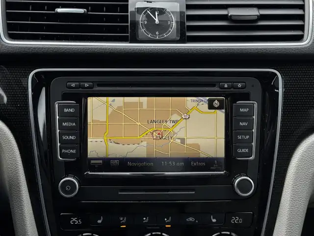 2013 VOLKSWAGEN PASSAT - Photo 12