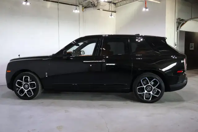 2024 Rolls-Royce Cullinan Black Badge - Starlight Headliner - Photo 3