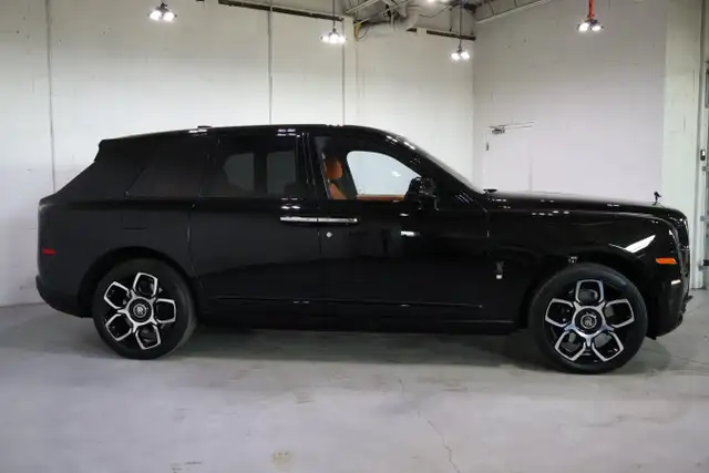 2024 Rolls-Royce Cullinan Black Badge - Starlight Headliner - Photo 7